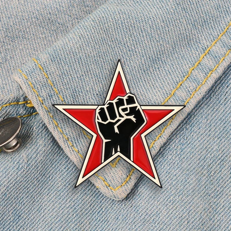 Pins Etoile Rouge