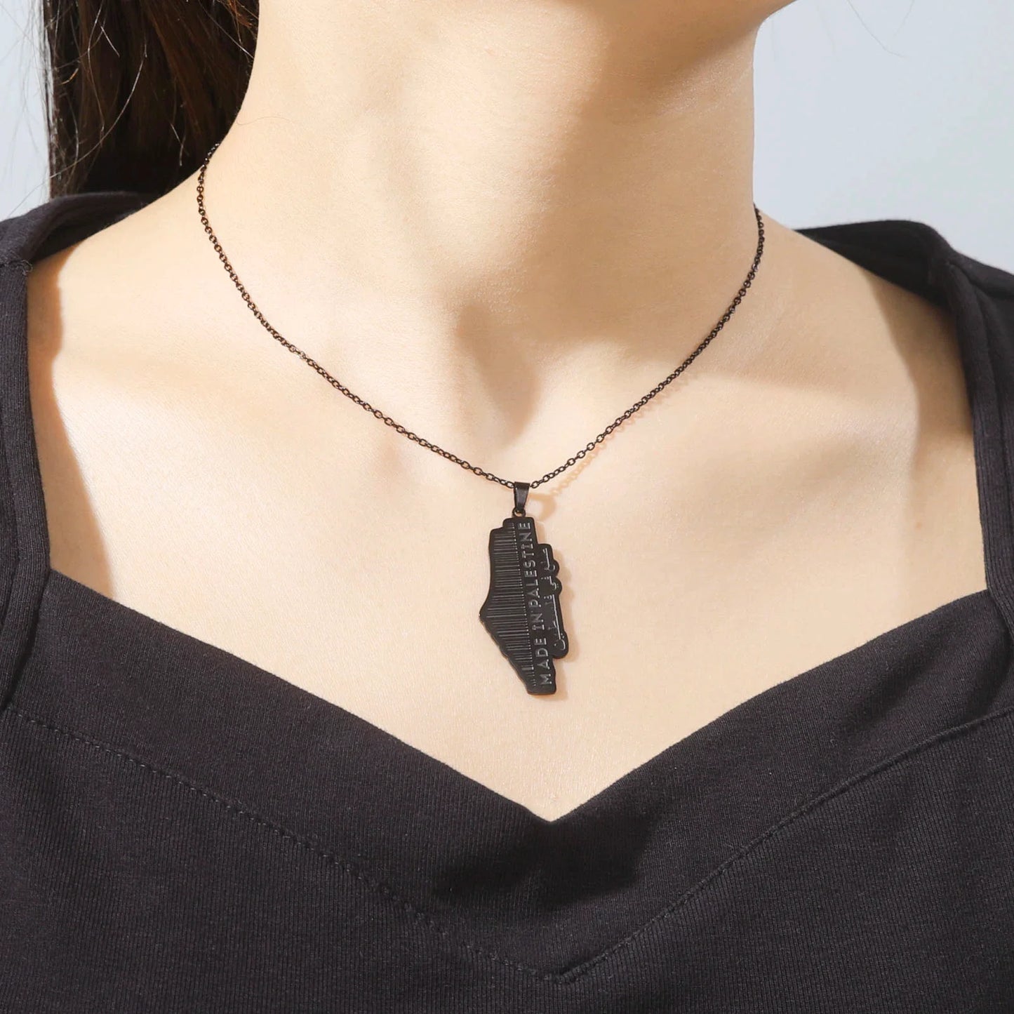 Collier Made in Palestine noir